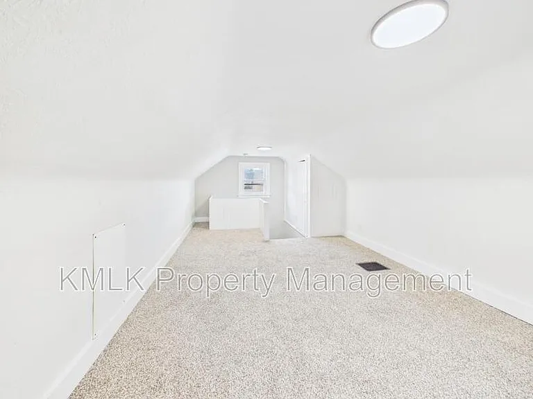 2899 Northland St — Photo 44