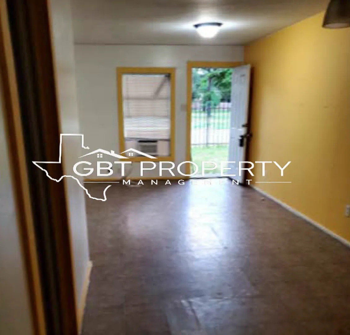LPP 205 - 207 Davis — Photo 4