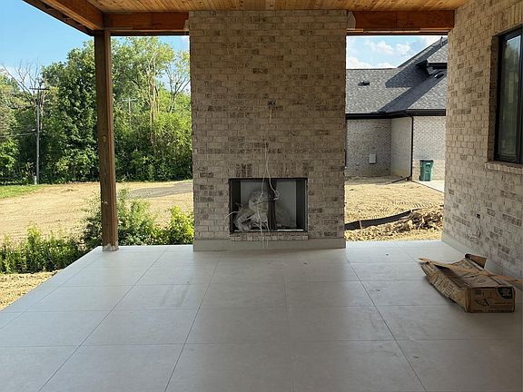 5th image of 3356 Alpine Rd
