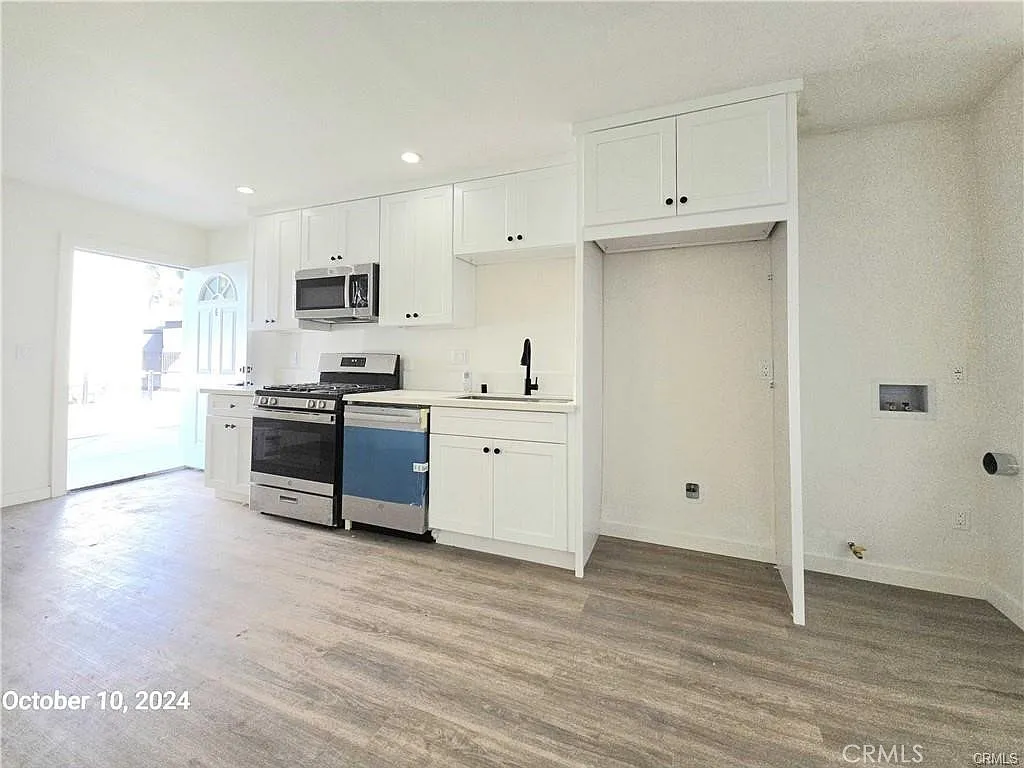 1 bed, 800 sqft, $1,800 — Photo 2