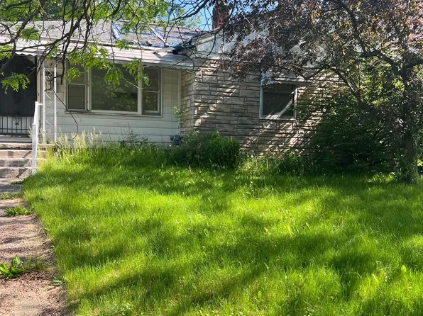 1406 W McClellan St, Flint, MI 48504