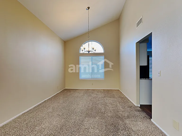 288 Vallarte Dr — Photo 5