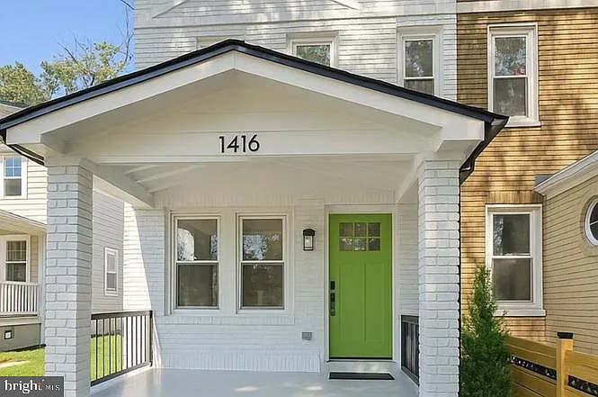 1416 Kearny St NE — Photo 2