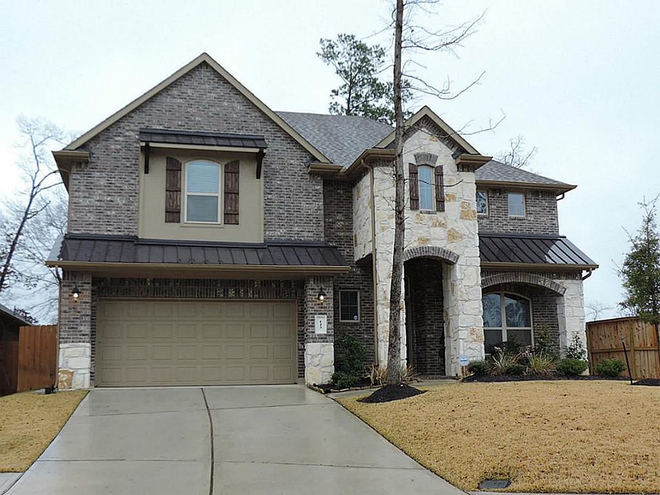 Beautiful brick & stone exterior with fantastic curb appeal. Welcome home!