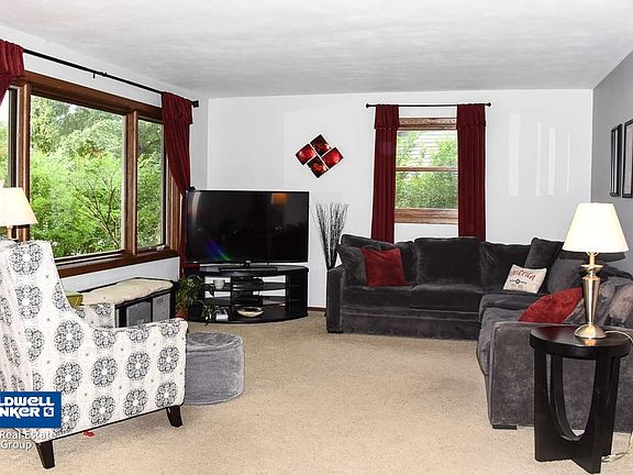 Inviting Living room