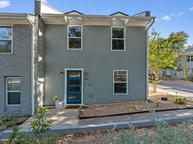 6211 Manor Rd #107 — Photo 42