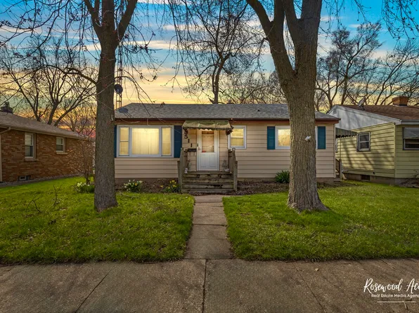 511 N Cleveland Ave, Bradley, IL 60915