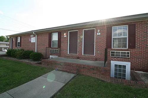 1900 N Willow Ave Photo 1