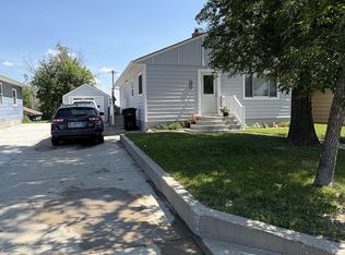 116 2nd St SW, Watford City, ND 58854