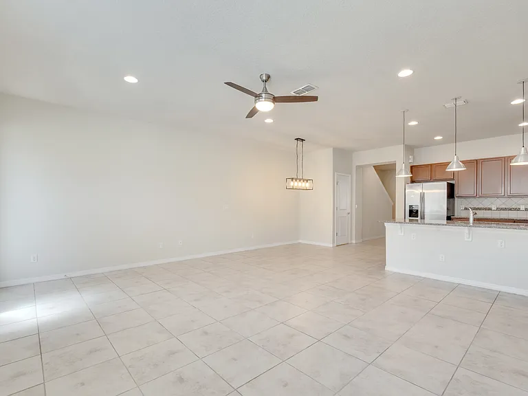 5118 Caspian St — Photo 4