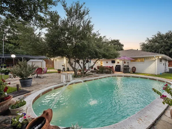 2104 Westlake Dr, Plano, TX 75075