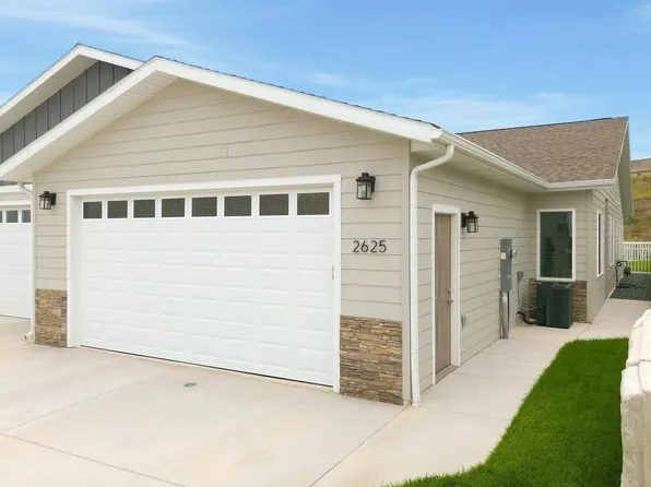 2625 Hennessy Dr, Rapid City, SD 57701