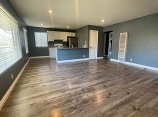 1920 N H St APT 233, Oxnard, CA 93036