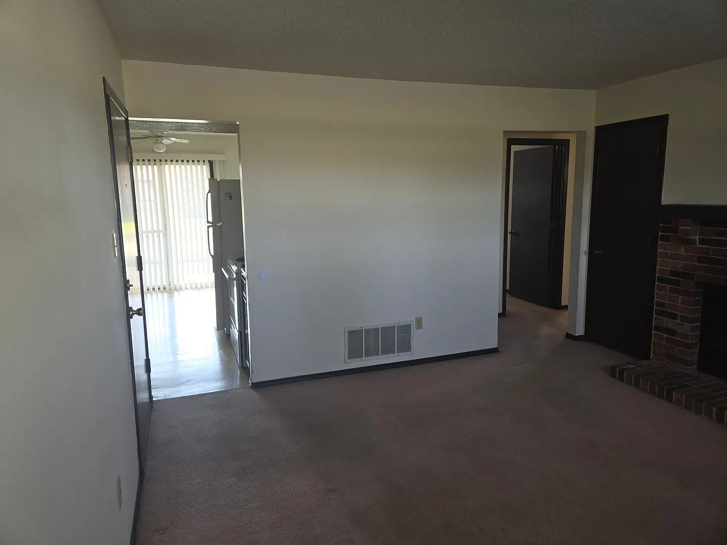 306 Southampton — Photo 4