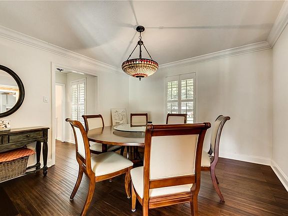 5th image of 3306 Westwood Cir