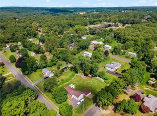 3 Biltmore Rd, Shelton, CT 06484