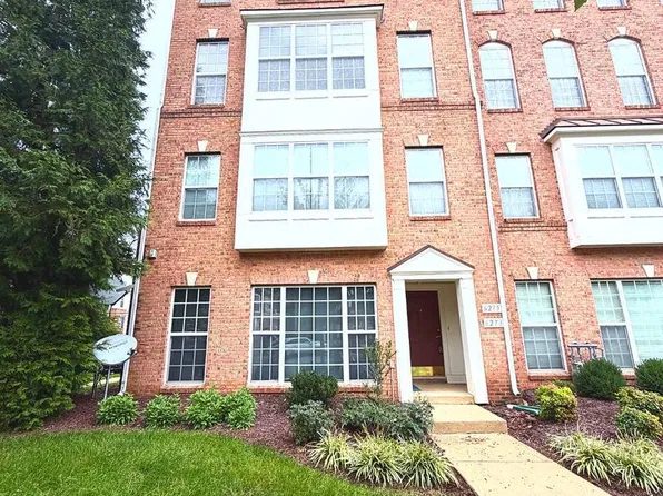 6275 Aster Haven Cir, Haymarket, VA 20169