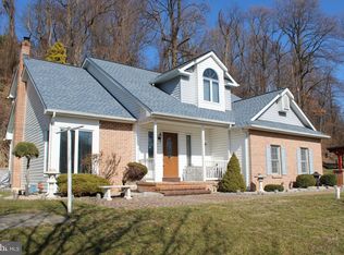 1225 Ironstone Dr, Boyertown, PA 19512