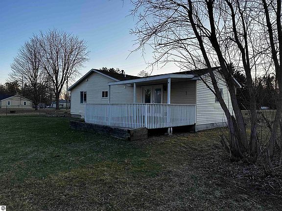 5th image of 358 N Corning St