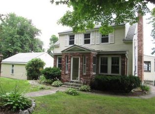 69 Dunstable Rd, Westford, MA 01886