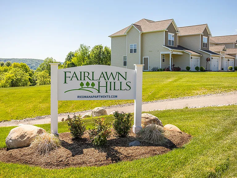 Fairlawn Hills — Photo 35