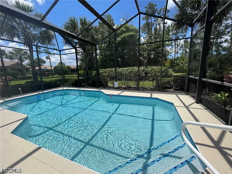 10630 Camarelle Cir — Photo 10