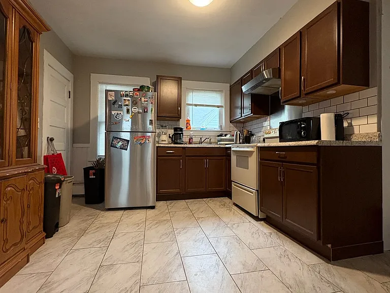 41 Winthrop Ave — Photo 13