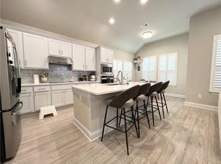 720 Pinnacle View Dr, Georgetown, TX 78628