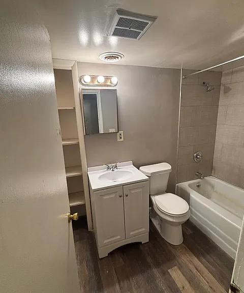 872 West Ave — Photo 3