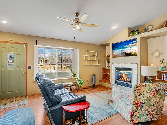 5th image of 5930 Meadow Creek Ln