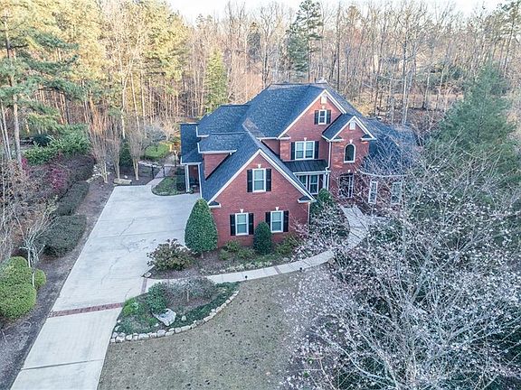3rd image of 1715 Azalea Woods Dr