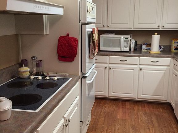 Kitchen with double oven