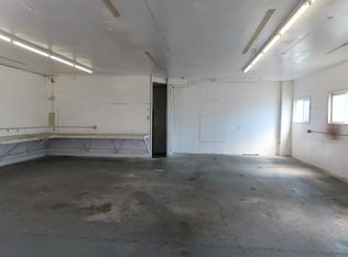 180 S 3rd St, Harrisburg, OR 97446