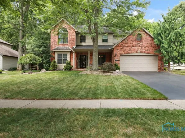 760 Weatherstone Rd, Holland, OH 43528