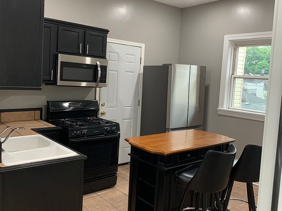 1st image of 4724 S Damen Ave #2