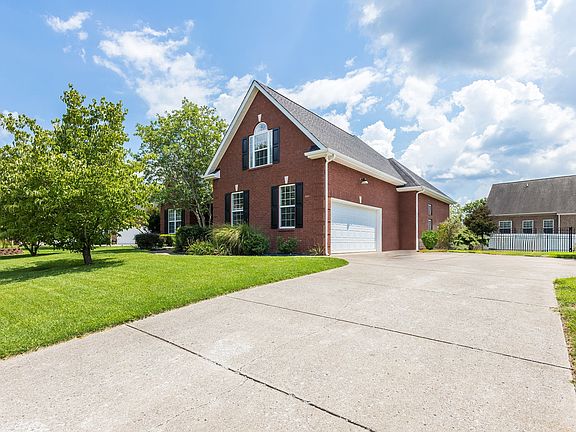 3rd image of 3630 Geneva Dr
