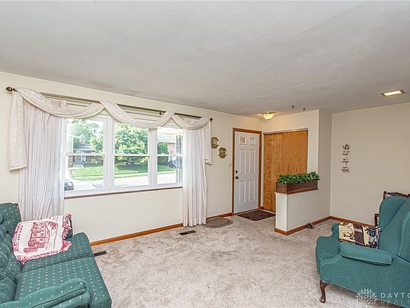 4th image of 801 Rockhill Ave
