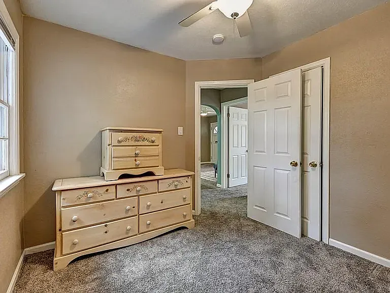1215 Berkley Ave — Photo 22