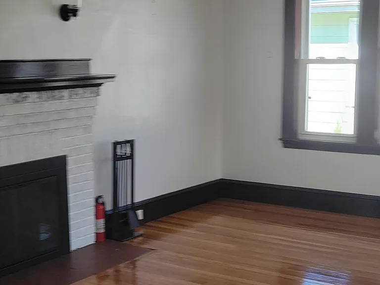 15-17 Fairview Ave #1 — Photo 10