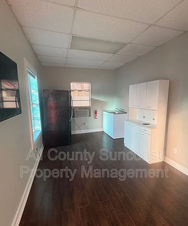 480 S Jefferson St #5