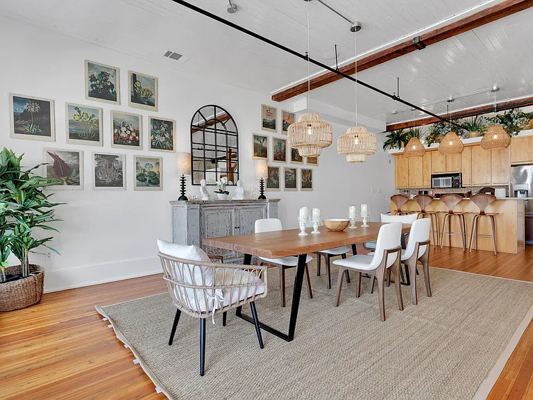 301 W Broughton St #4A — Photo 9