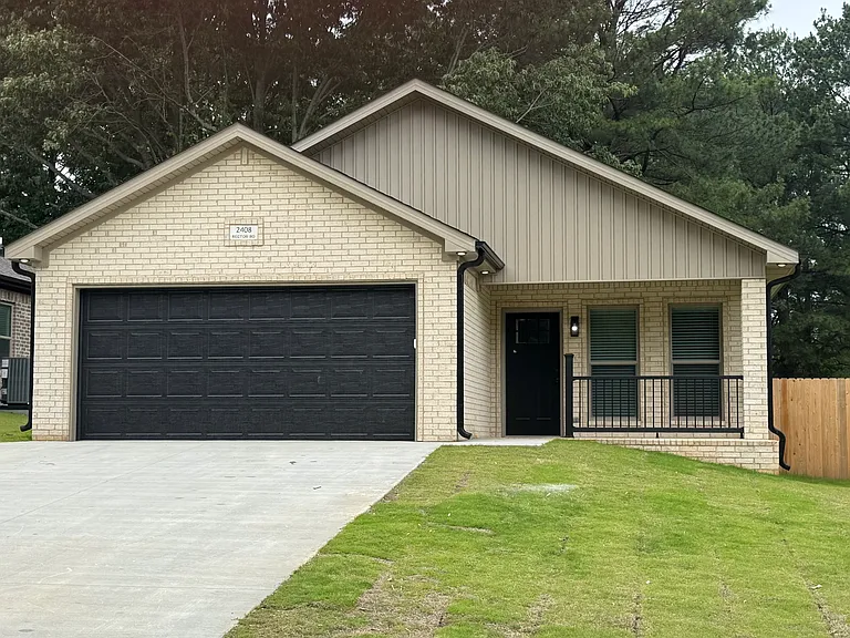 2408 Rector Rd — Photo 1