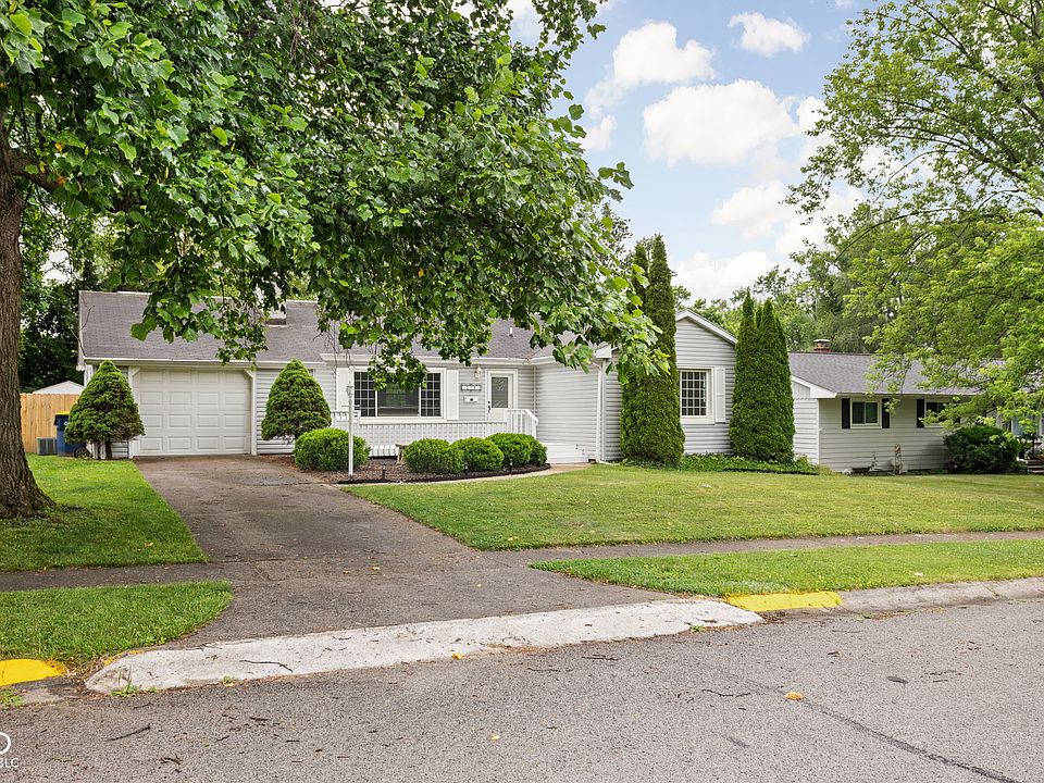 2nd image of 316 Redbud Ln
