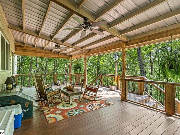 4th image of 160 Duffs Mountain Rd