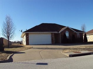 645 N Lexington Ave, Republic, MO 65738