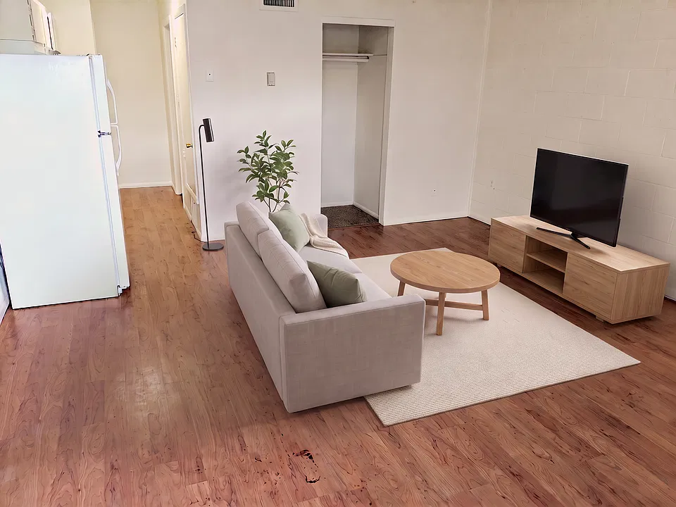 607 W Tucson Ave #2