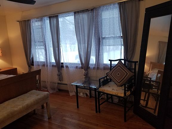 5th image of 10 Mountain St #1