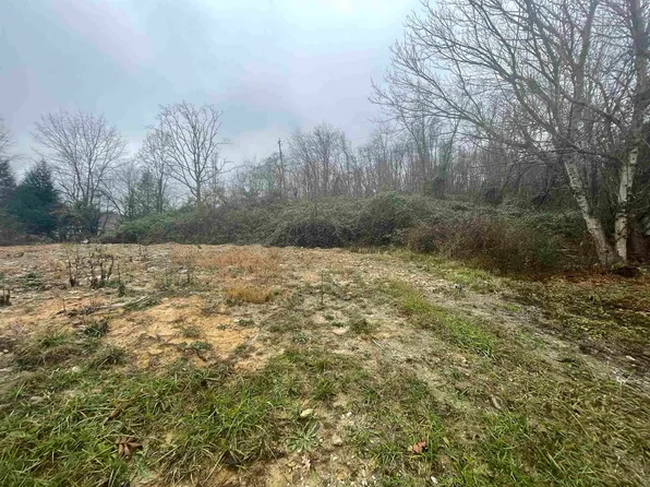 8704 39th St, Catlettsburg, KY 41129