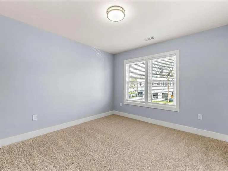 671 John St NW — Photo 16