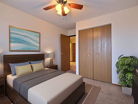 Fargo, ND France Apartments | Bedroom